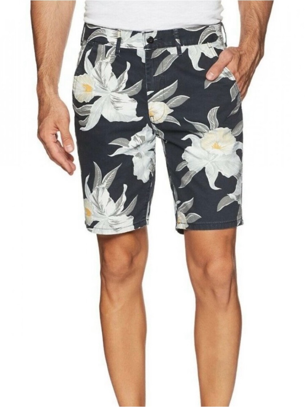 Levi’s Straight Floral‎ Hawaiian Chino Shorts NWT